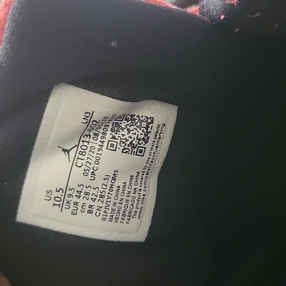 Air Jordan - Picture 8 of 10